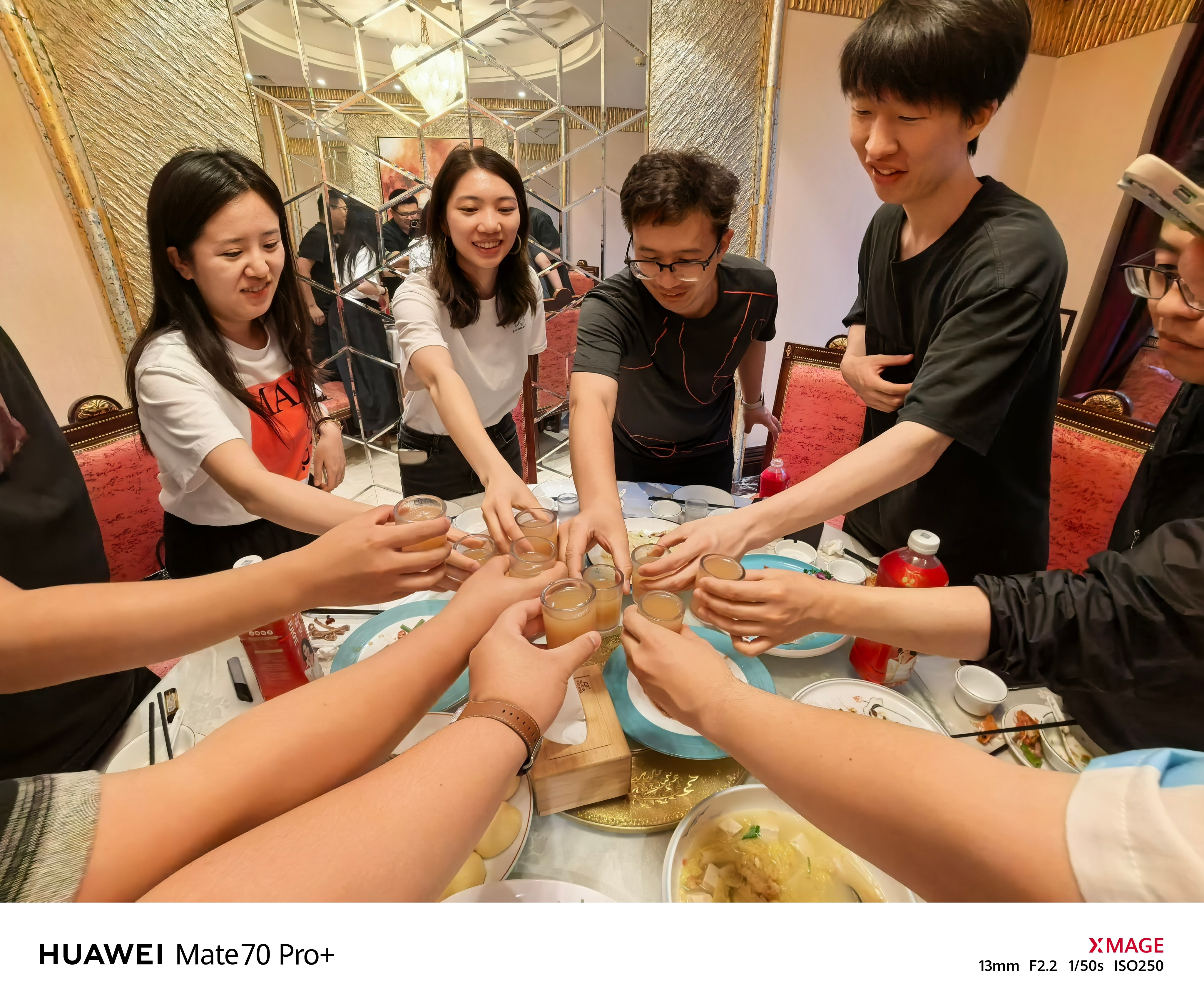 明天结婚，今天提前一天到了石家庄，今天第一次吃咸食，第一次吃到驴肉火烧，第一次体