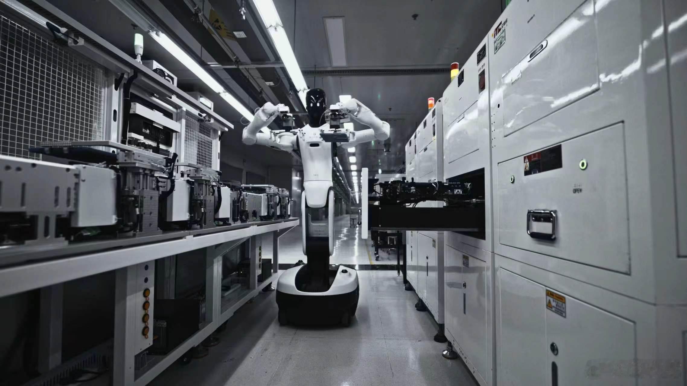 2026 年 4 月 14 日，智元机器人在龙旗科技南昌平板制造工厂开启长达 8