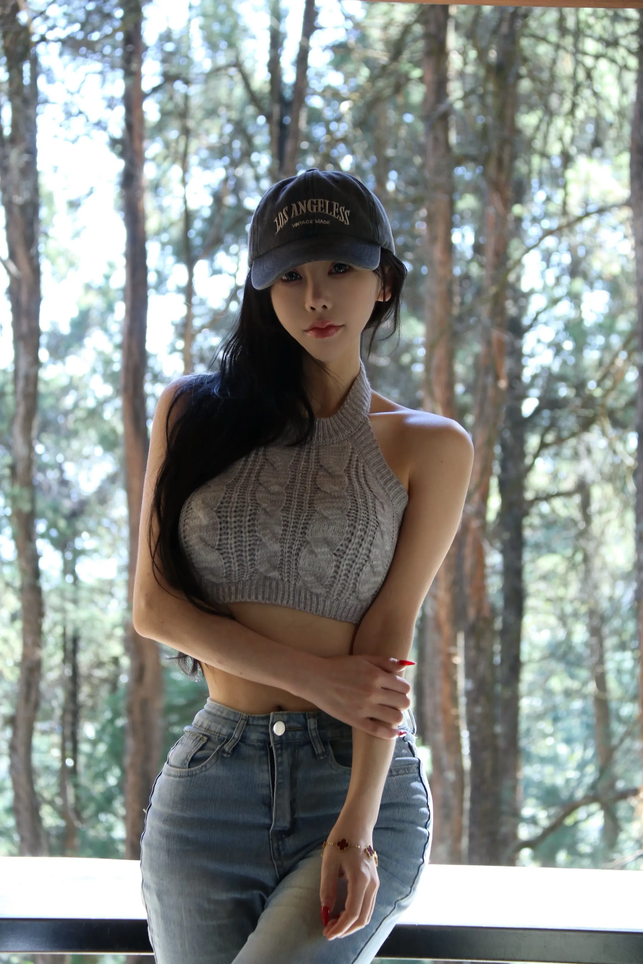 人类需要很多晴天和阳光去晒干过往的雨滴和潮湿