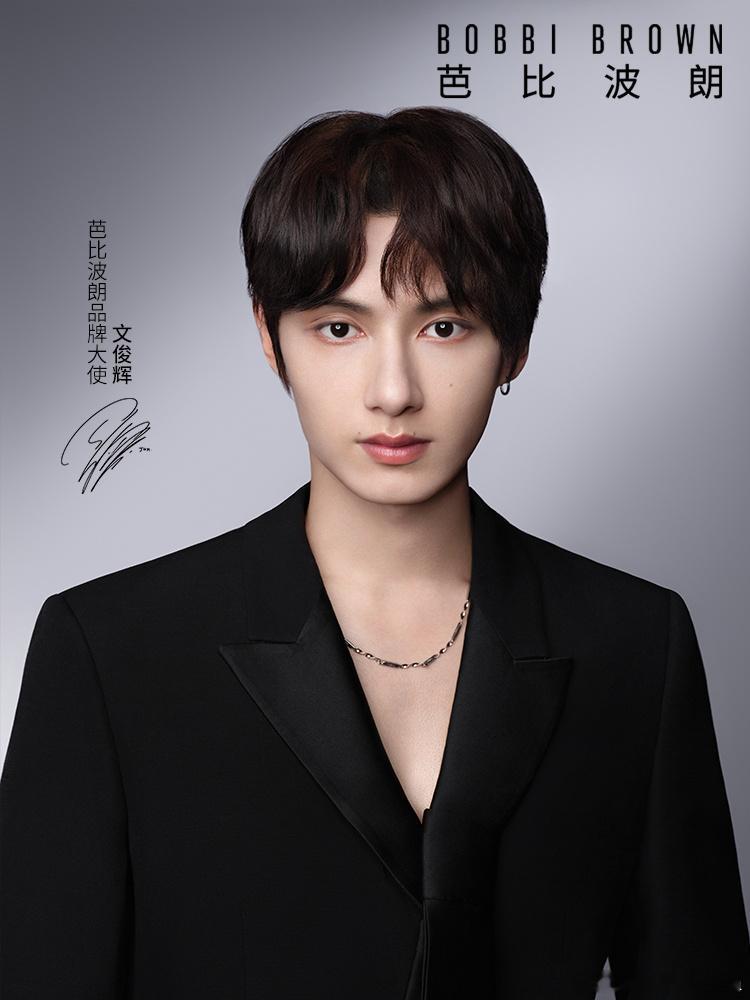 文俊辉 × Bobbi Brown 芭比波朗正式出任芭比波朗品牌大使，聚焦镜头与