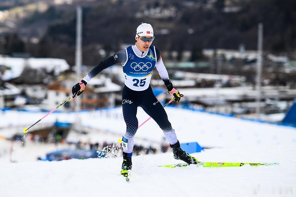 冬奥会北欧两项为何被称最难冬季项目在当地时间2月11日进行的米兰冬奥会北欧两项男