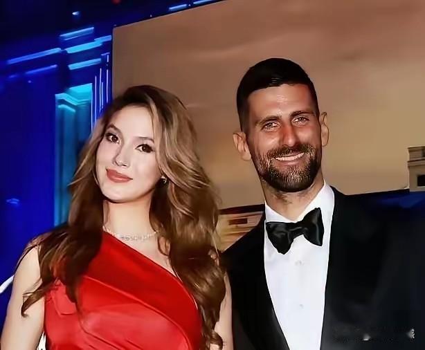 小德是打网球的，谷爱凌是玩冰雪运动的，虽然两个人的运动毫不搭边，但是作为两个优秀