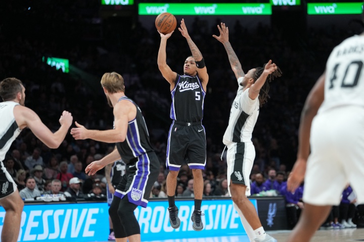 抡爽了~阿卡夫场均出手23.8次NBA历史第1 力压乔丹&张伯伦