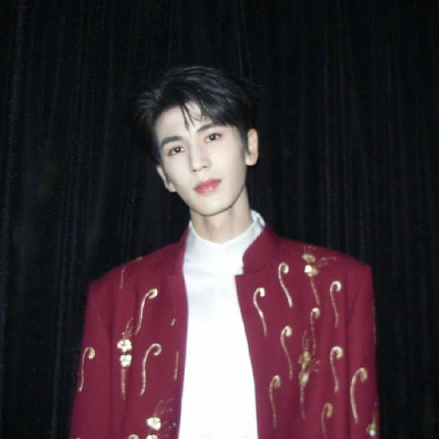 赵露思 张凌赫本月将合体参加宝格丽活动，期待吗？ 