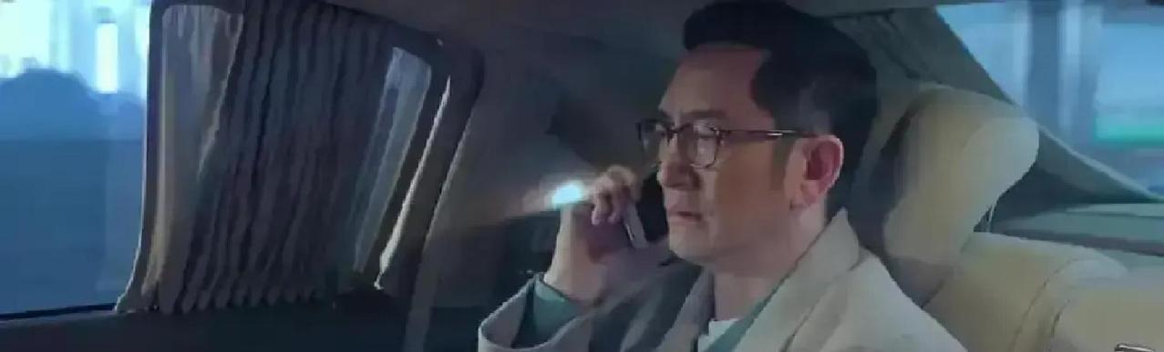 三天内，他让股价归零的人倾家荡产
 
林屿森醒来那天，账户只剩两块八。对赌协议上