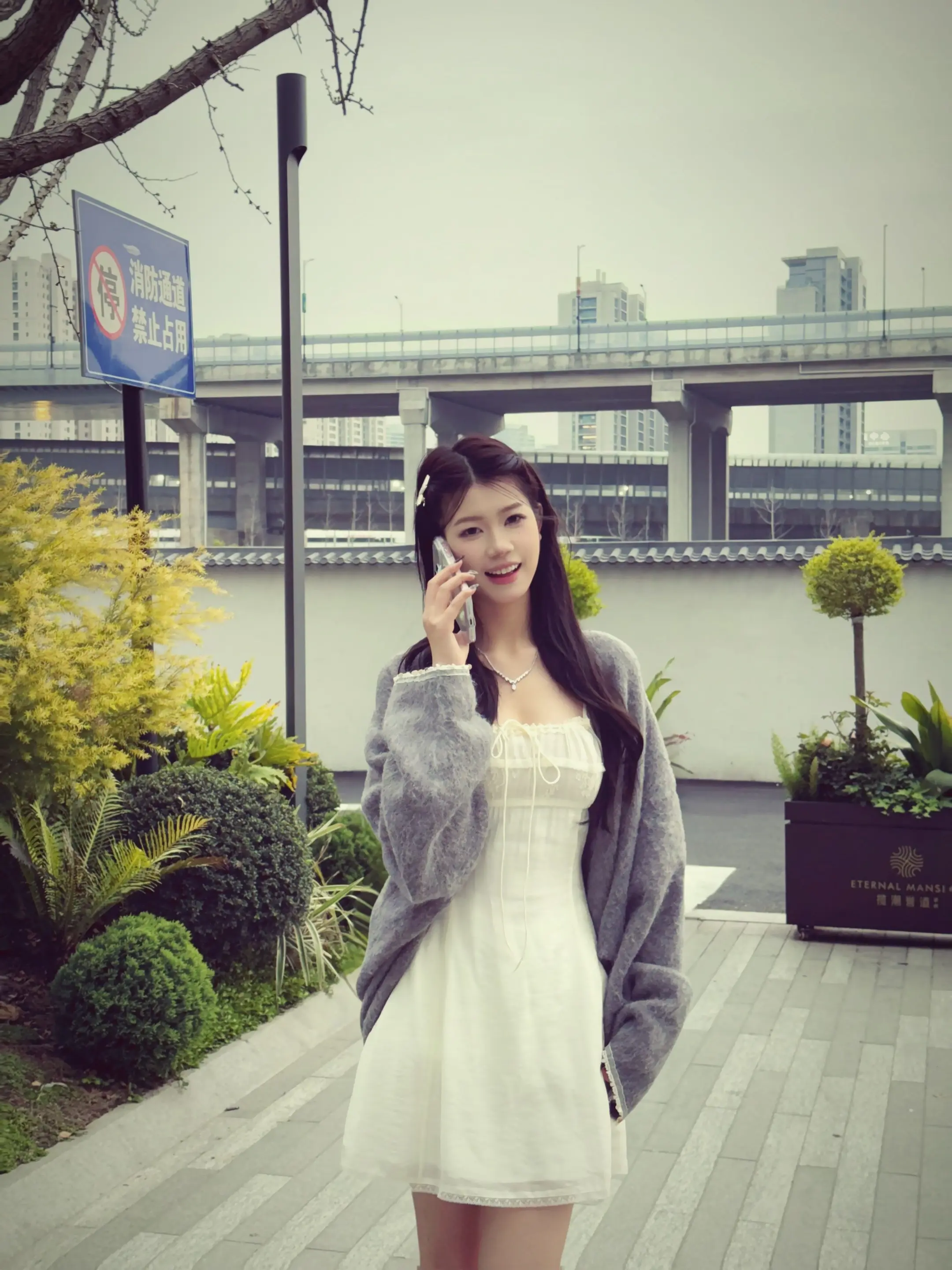 维妮芳无肩带来啦来啦！！！夏天马上就要到了 无肩带要穿起来啦！