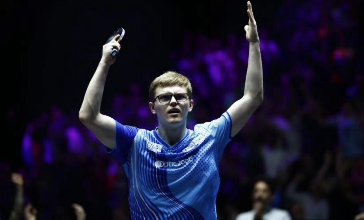 混团首日看下来：法国比日本更“可怕”！

我这么判断，有 2 个原因：
首先第一