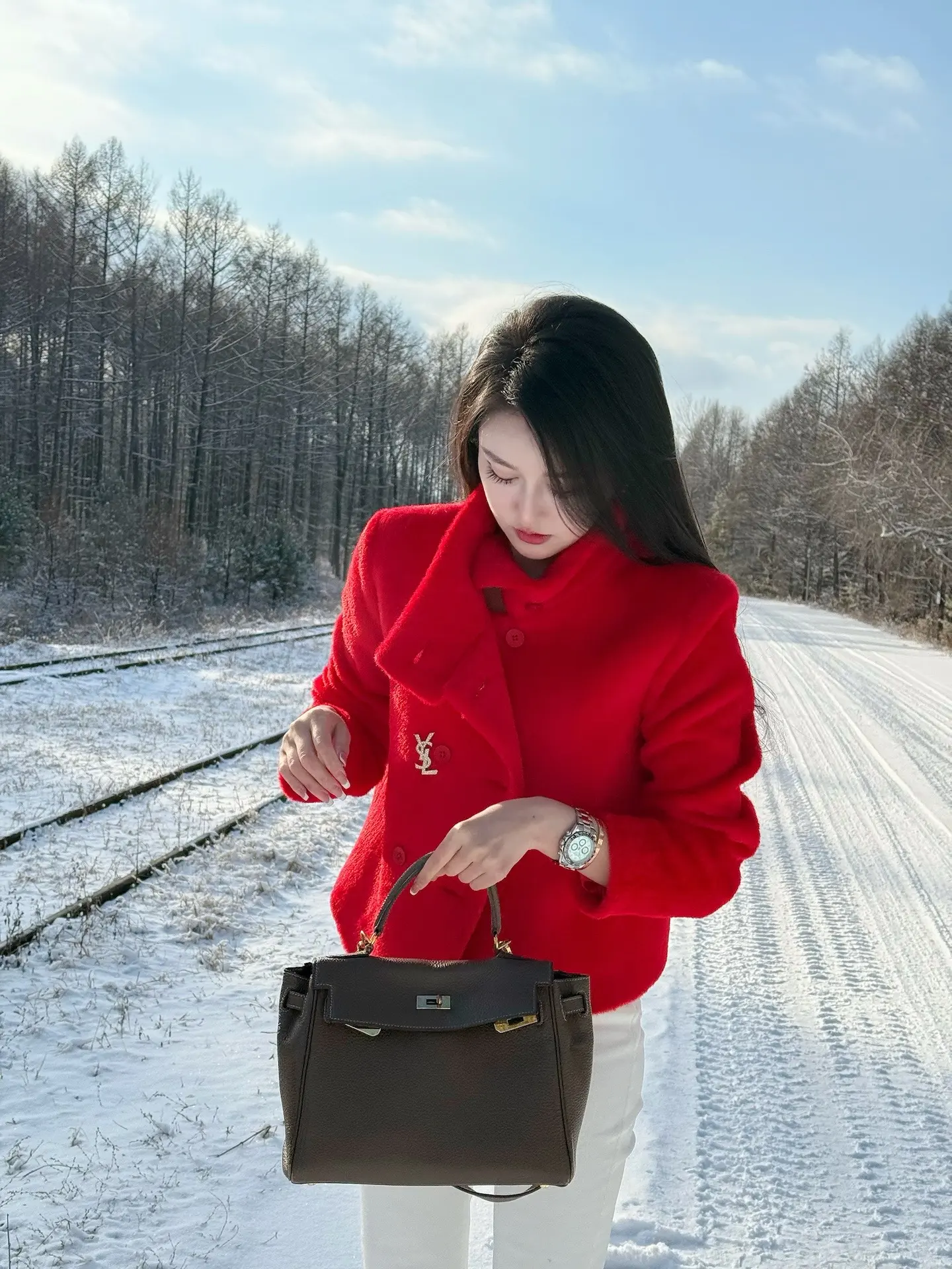 每到雪落的时候 就会想到你 你呢