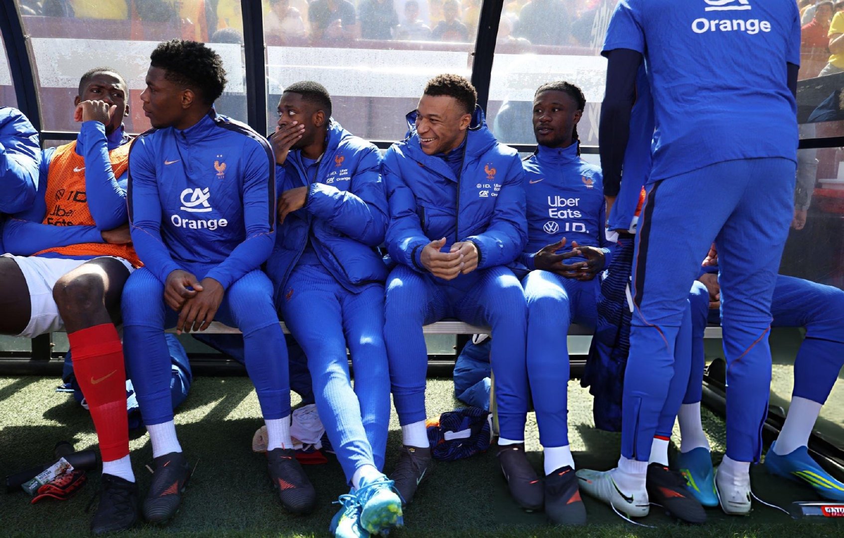 友谊赛：哥伦比亚1-3法国，卡马温加出场26分钟，姆巴佩出场12分钟，楚阿梅尼未