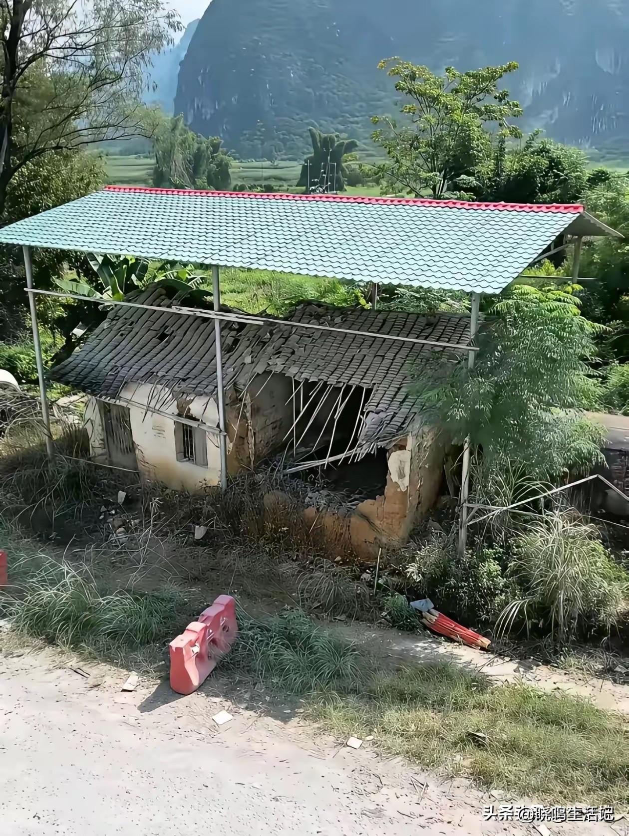 房主是个非常聪明的人，简单一下就保护了宅基地