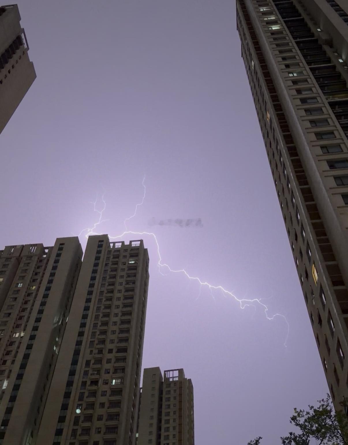 郑州又又又下雨了找到了新的事做拍雷