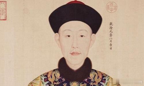 雍正三年，弘历满十四岁，皇帝决定给儿子找宫女试婚。内务府选中满洲正黄旗包衣管领翁