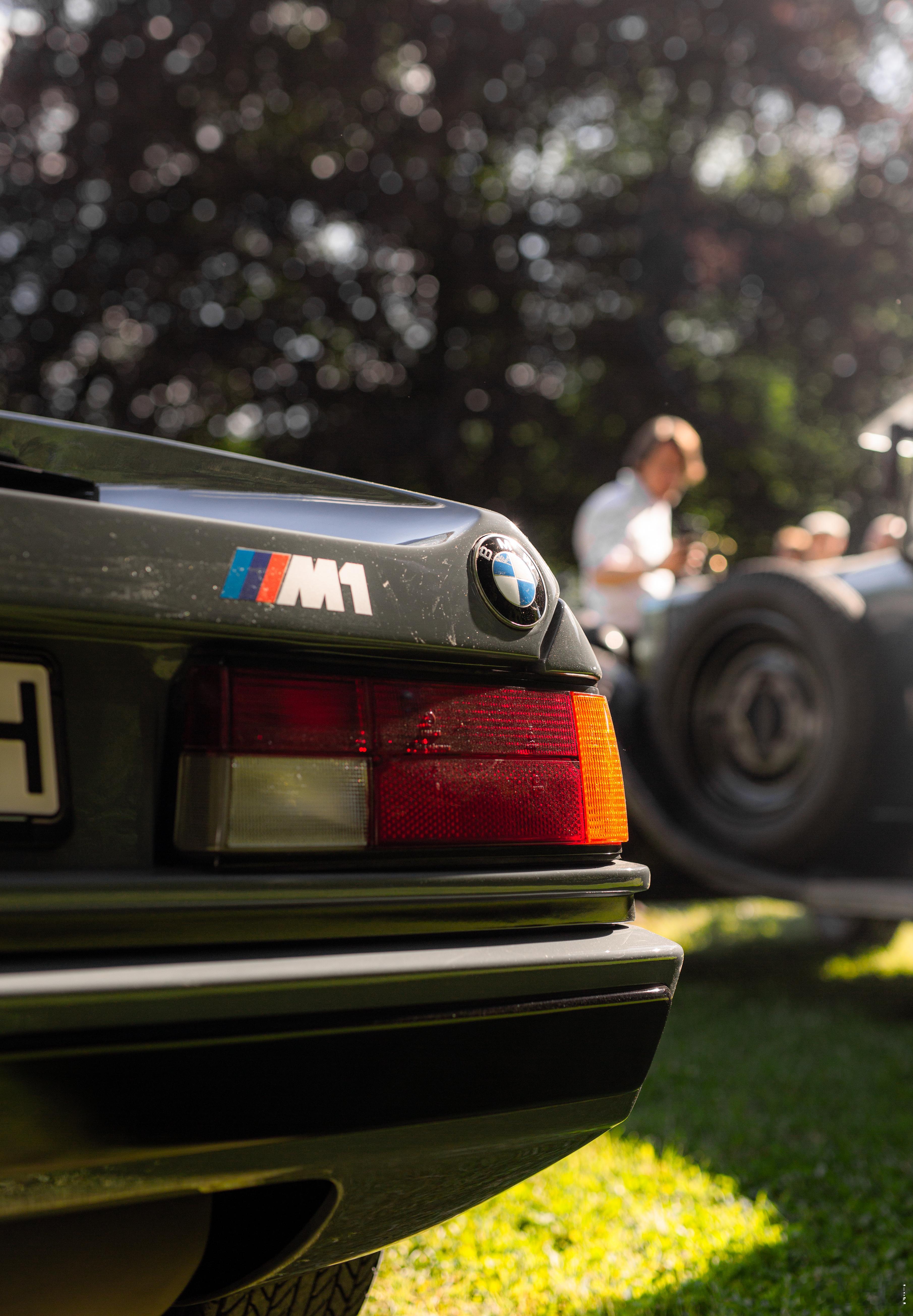 BMW M1全世界只有四台的原厂灰色 M1。开过去的时候感觉有点熟悉，仔细一查真