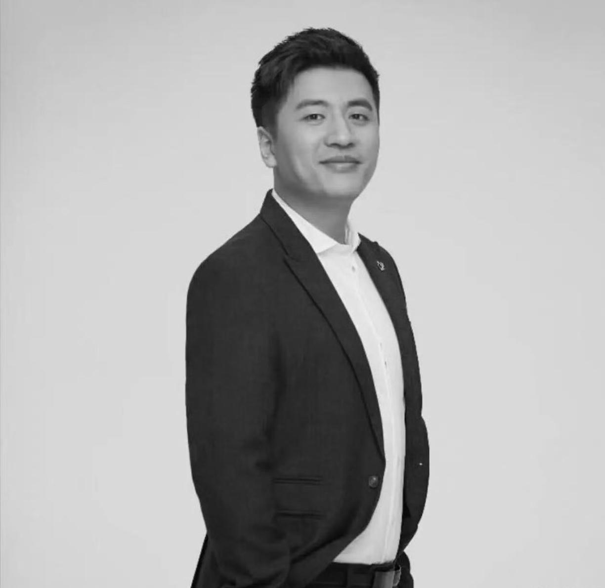 知名教育博主、考研名师张雪峰老师突然离世了，张雪峰老师所在的苏州峰学蔚来教育科技