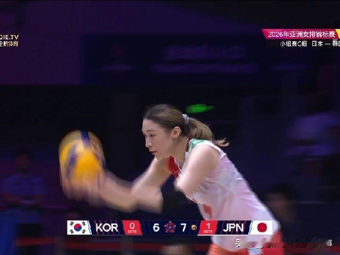 第二局日本女排强攻点多于韩国女排！日韩女排之战第二局，比赛一开局又是韩国女排6比