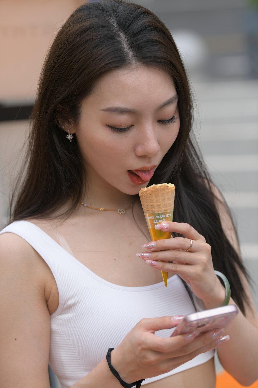 站起身来 ​​​