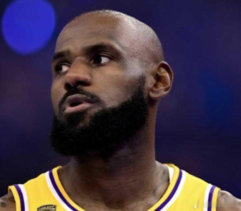 7月22日NBA评论员肯德里克-帕金斯在节目中透露了他与詹姆斯经纪人里奇-保罗关