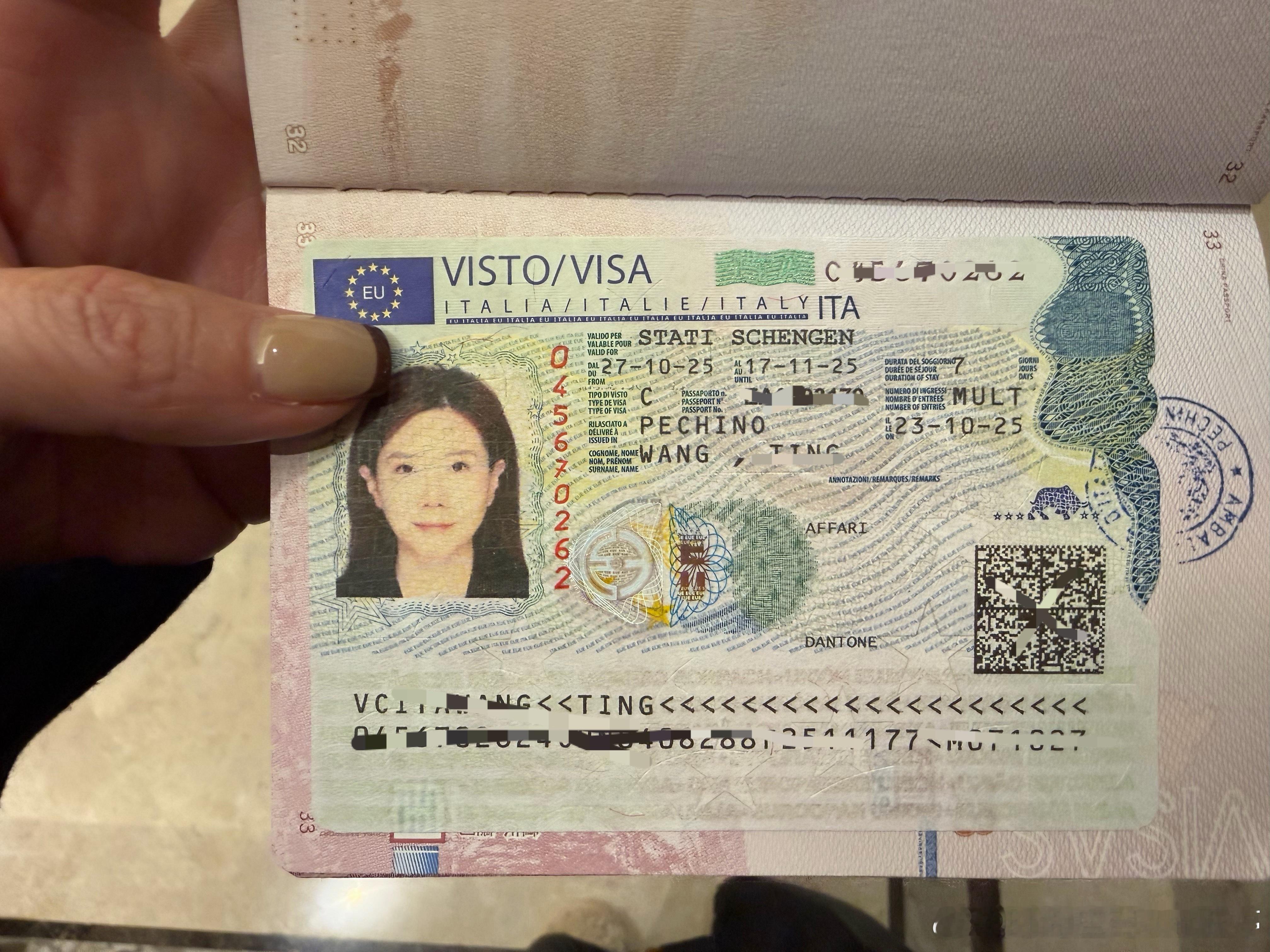 现在欧洲签证给的都很吝啬，尤其以意大利最为突出，据说我这还算长的[流汗][流汗]