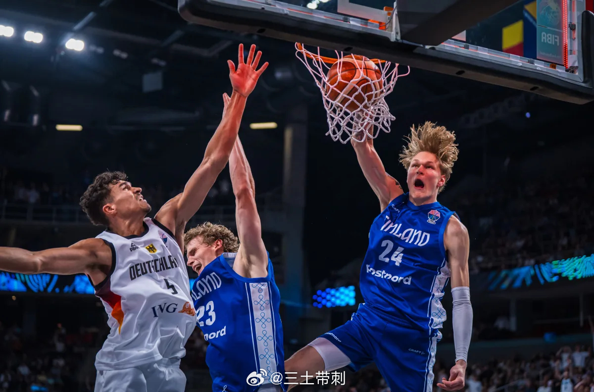 FIBA欧洲杯 哈士奇防是没戏的，只能多进些不合理了[笑而不语] ​​​