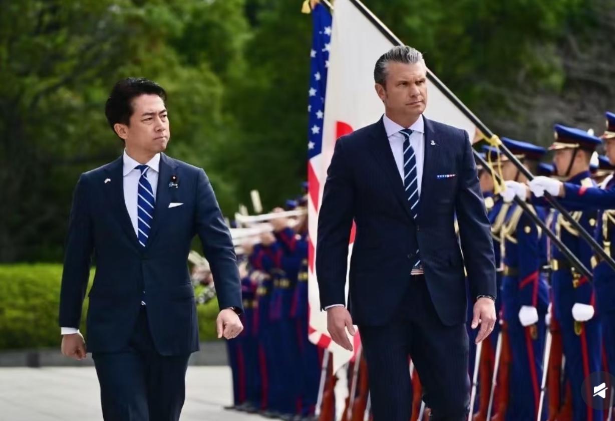 【日本像在“诉苦”？小泉大臣一番话让人看不懂】日本防卫大臣小泉进次郎12月12日