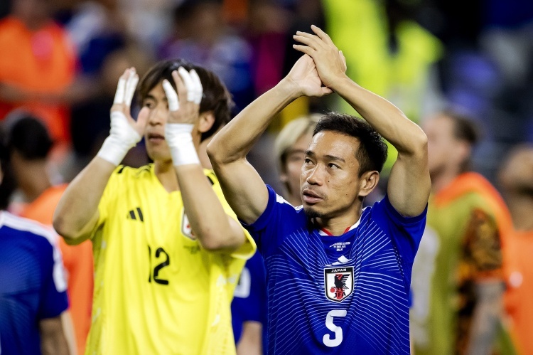 #日本球员希望与法国会师决赛# 据日媒，日本队至今未获得出场机会的39岁老将长友
