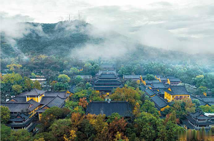 灵隐寺你变了 杭州灵隐寺，真的变了以前的灵隐寺：天价商铺、排队几小时买高价手串、