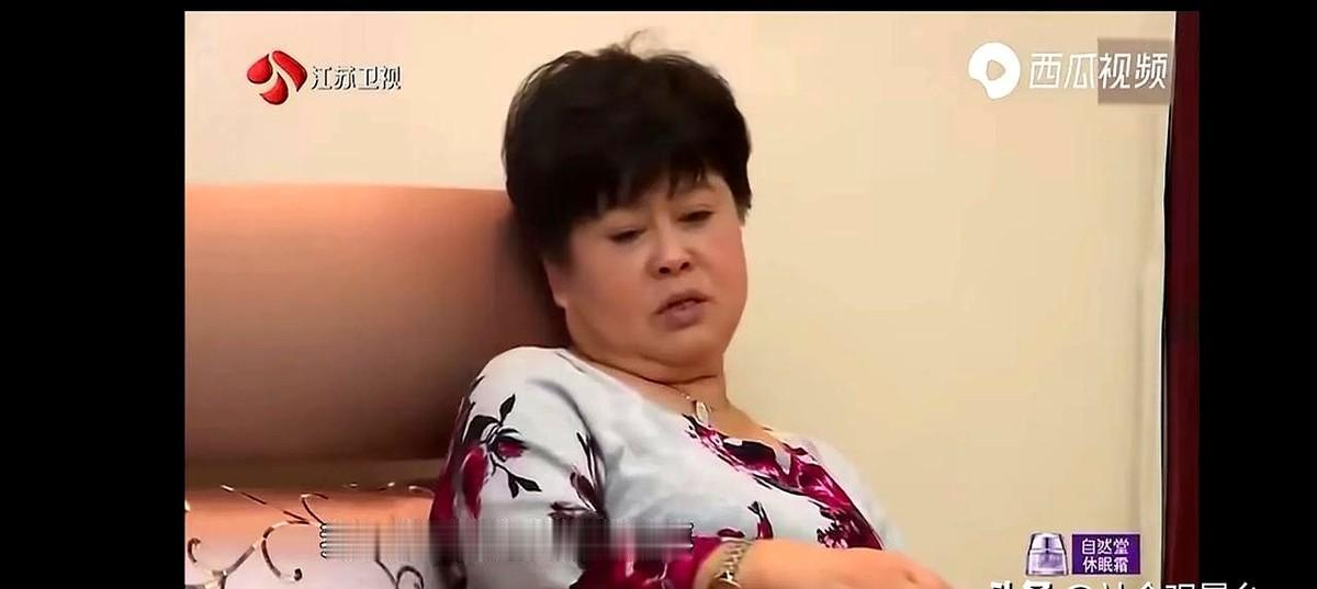 邹市明曾经去丈母娘家，丈母娘全程黑脸。
节目组安排全家去美国，老太太死活不接茬，