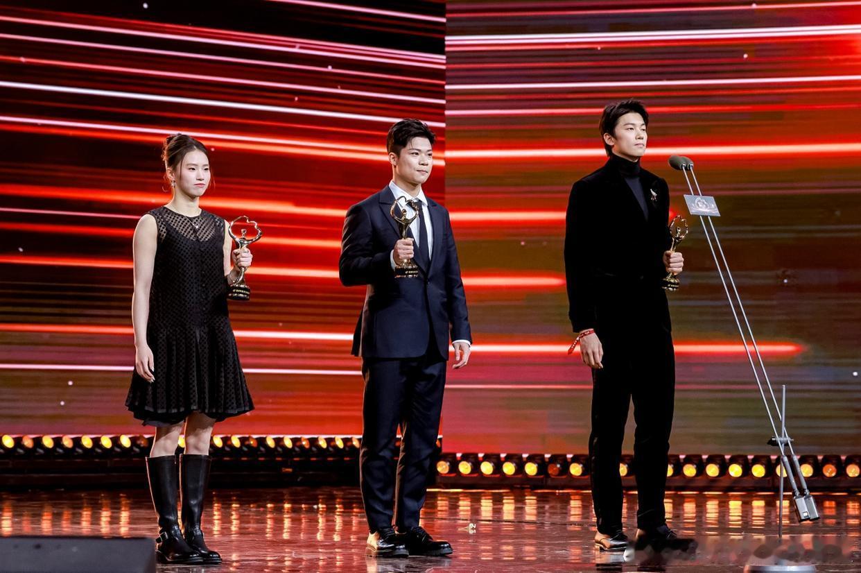 所有运动员的征途，都是一场关于“我”的漫长求证。汪顺的2026微博之夜顺流而上游