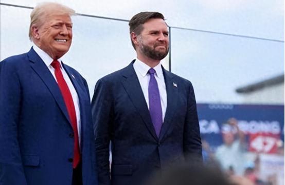 341票赞成79票反对！美国投票结果公布，特朗普准备发动战争
 
1 月 14 