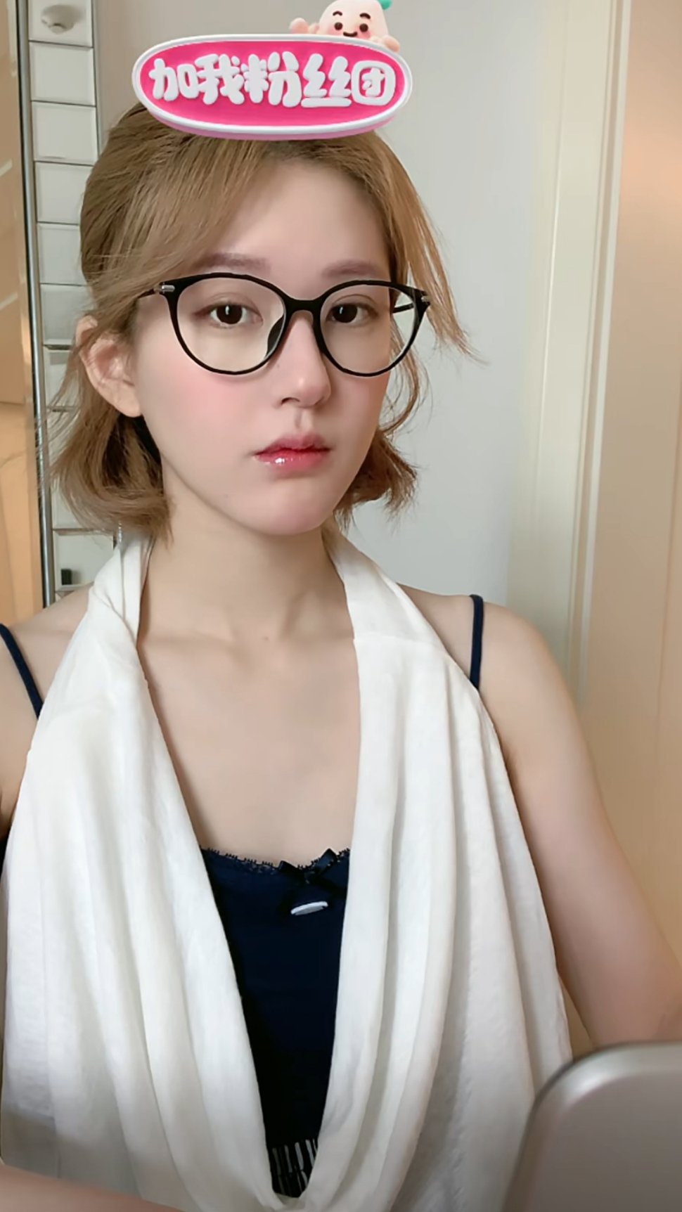 赵露思今日直播生图状态🈶 ​​​