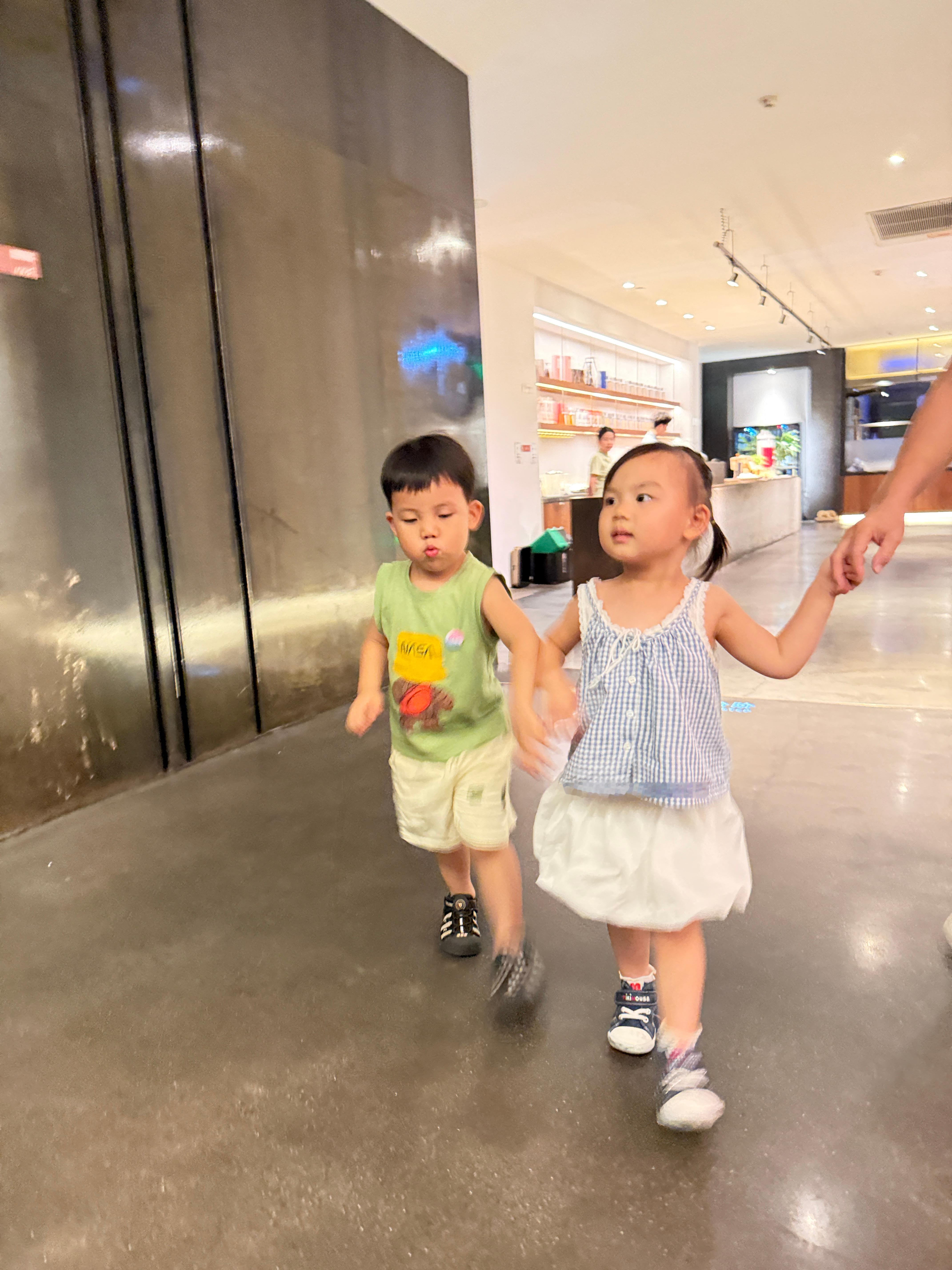 对阿琛。。。难评。[无聊] ​​​