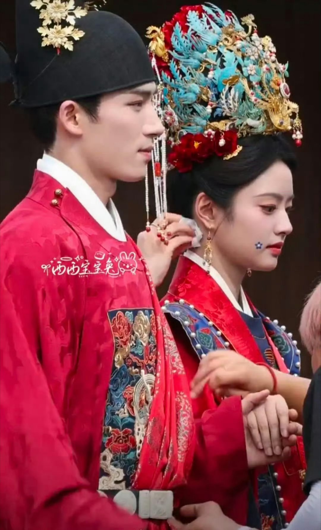 tg. 丁禹兮《花开锦绣》、王星越《红尘四合》又撞妆造了？ ​​​
