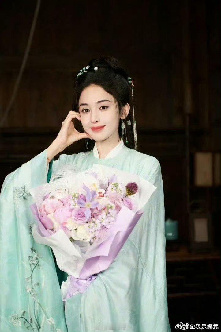 网传玫瑰与骑士嘉宾阵容综艺《玫瑰与骑士》网传嘉宾阵容：娜扎、林一、刘耀文、刘学义