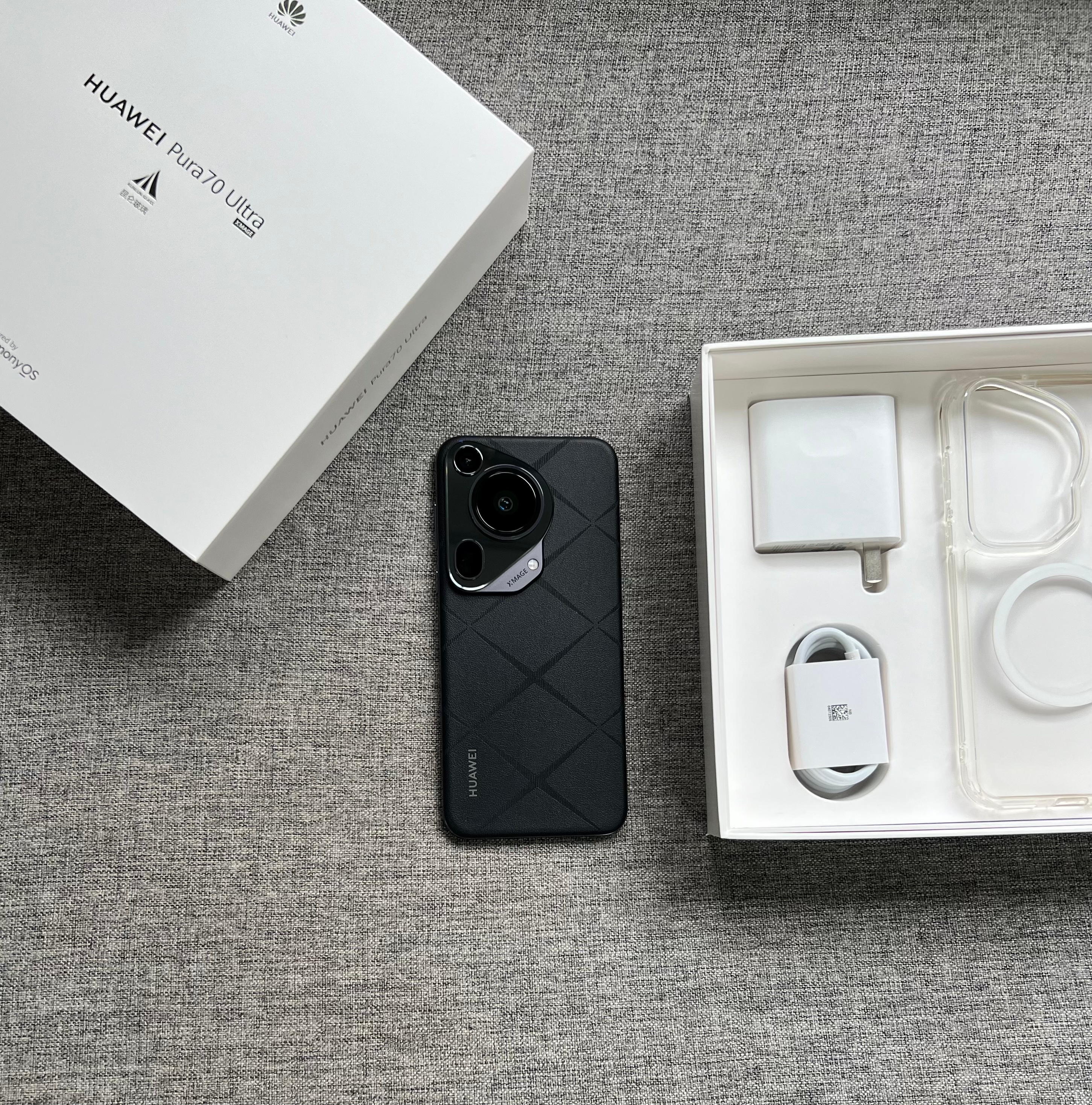 华为Pura70 Ultra 16+1TB 星芒黑 ，99新，电池效率100，带
