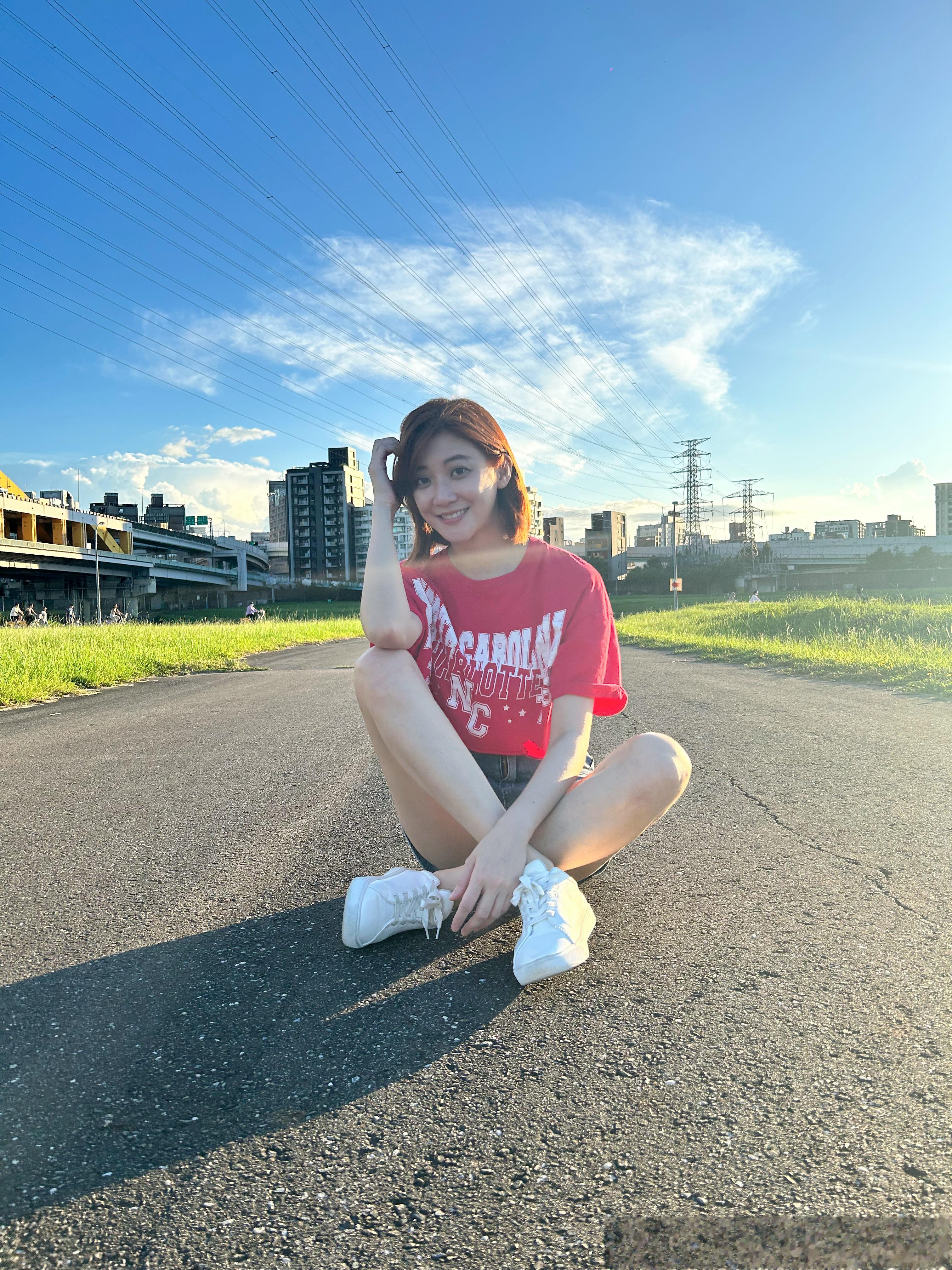 最近不知為何去哪都沒什麼人😆宣傳的空檔出去走走❤️背景音樂請下😌 ​​​