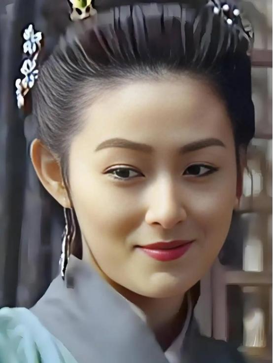 12月25日报道当年电视剧《水浒传》筹备时，为“潘金莲”这个角色选演员让导演组伤