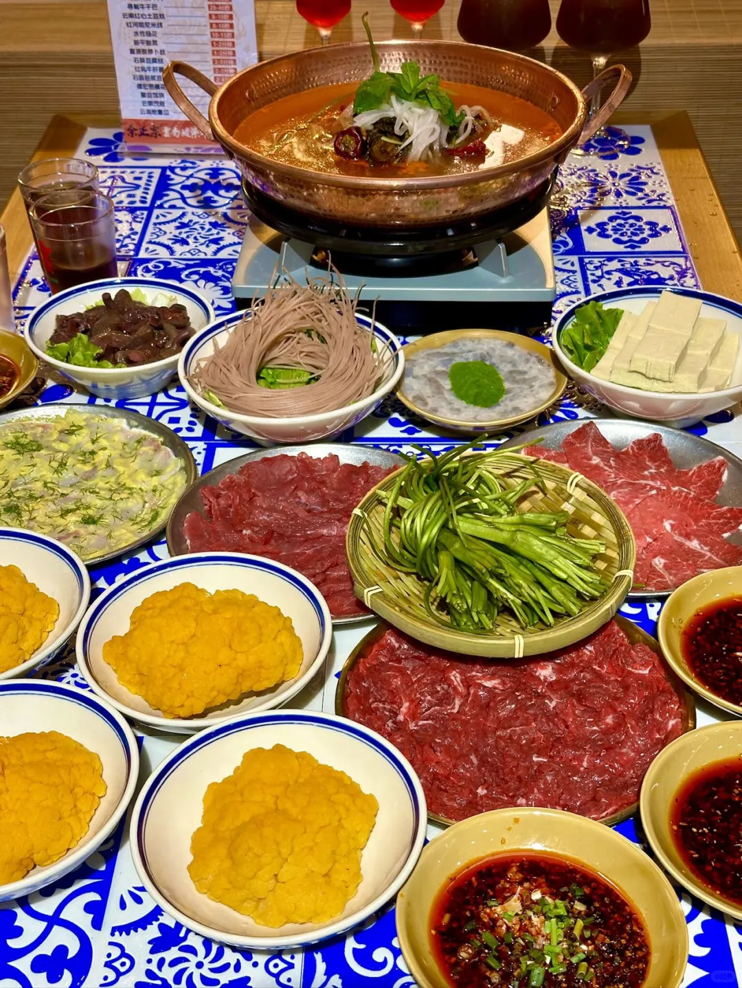 南京新开的！！！云南鲜菌子火锅