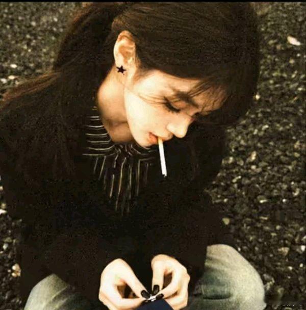 Wechat背景图/背景图/聊天背景图/壁纸套图/iPhone壁纸/审美积累/手