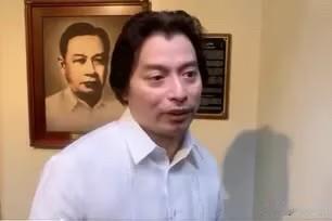 菲律宾副总统莎拉.杜特尔特的一名律师表示，她可能会出席弹劾庭审，但前提是“确有必