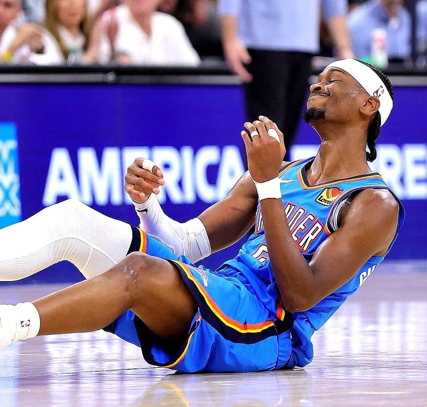 裁判的哨子突然哑了，NBA这是要变天？

凯尔特人打火箭，全场几乎没听见哨响，球