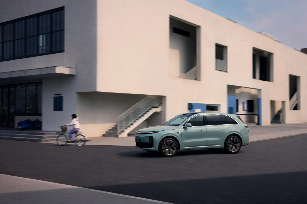 行业首个基于地平线单征程6M的城市NOA方案，量产上车。首发搭载车型为搭载AD 