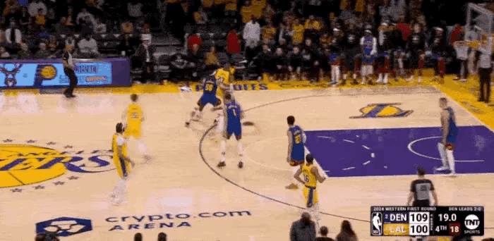 NBA赛场之詹姆斯又被骂惨了，究其原因就是最后时刻的铁血两分！
  詹姆斯的这分
