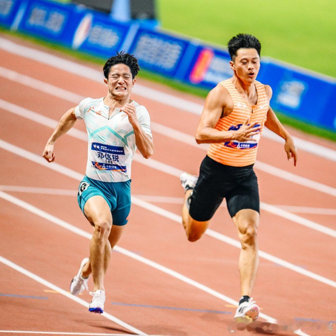 秋枫传媒田径 邓信锐VS谢震业，名场面！ 西安·南二环东段
