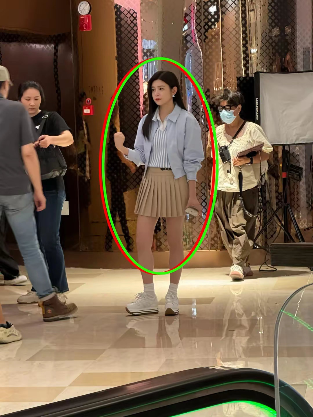 陈妍希…居然现实里长这样啊 ​​​