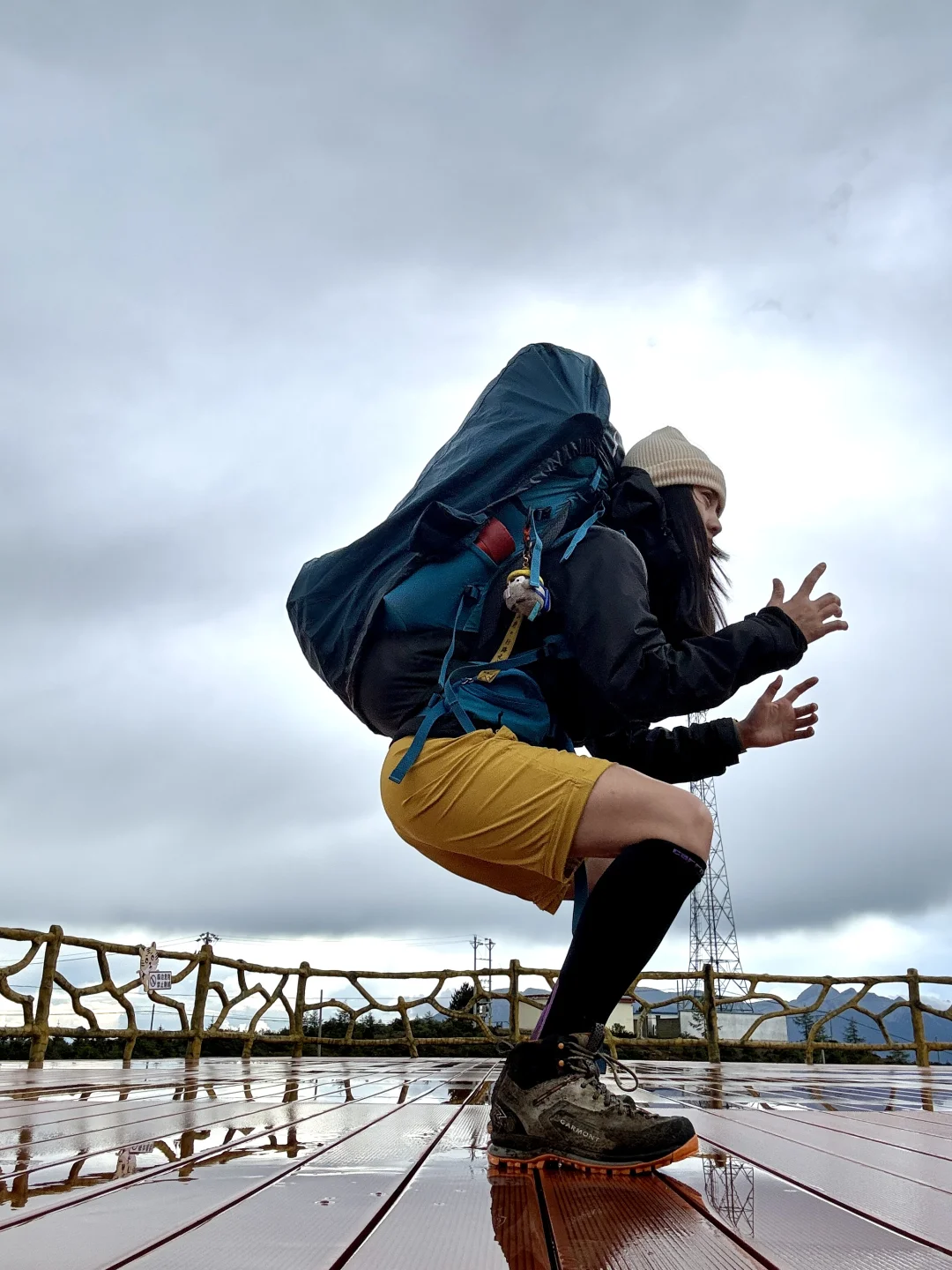 一个赞，一个高海拔25斤负重深蹲｜登山训练