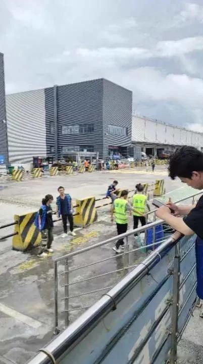 干物流太辛苦了，每天来回的不停跑来跑去，因为播种扫描等岗位是流动性的。
一天要上
