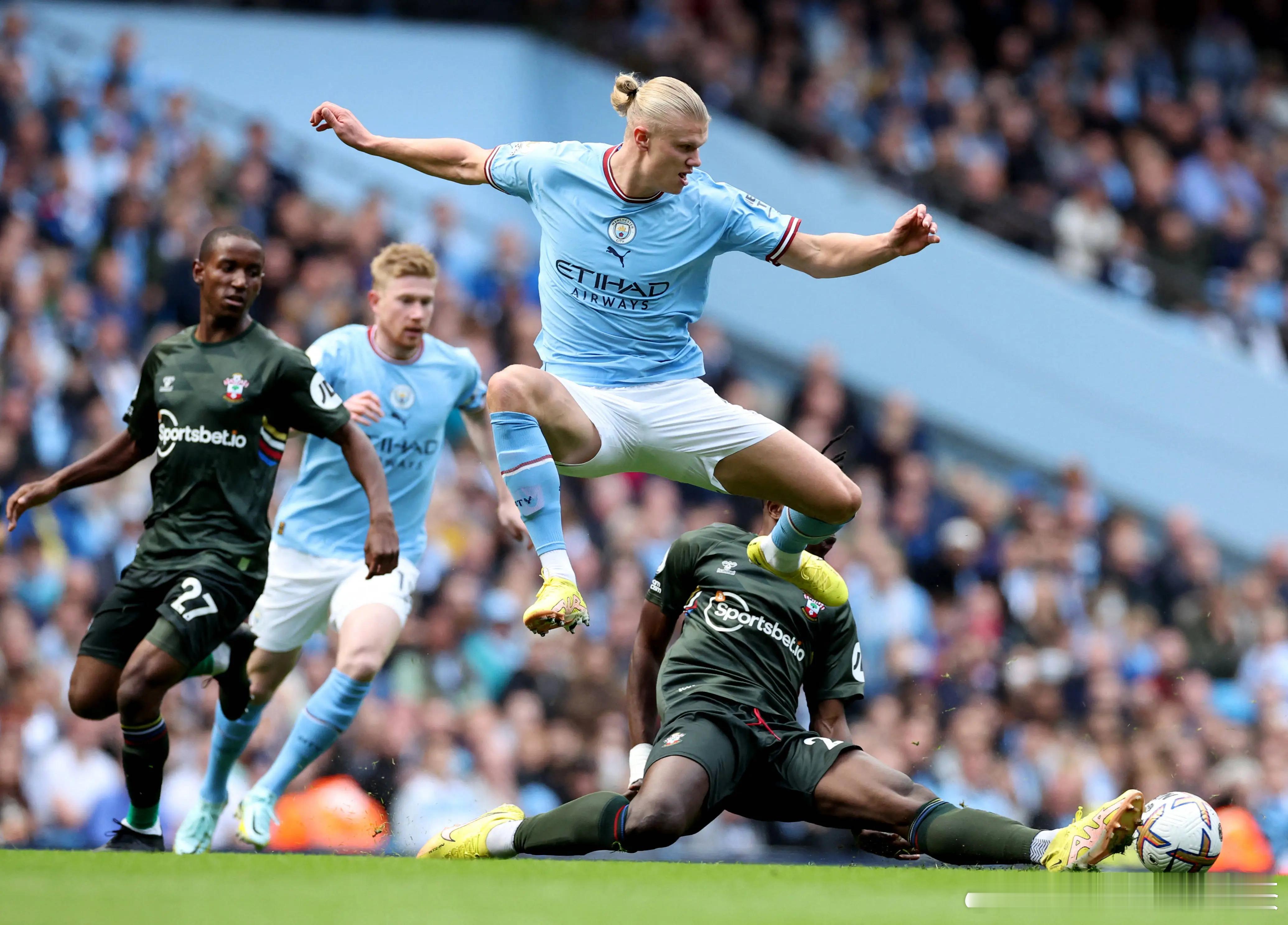 今日免费赛事情报更新！020 欧冠  曼城vs勒沃库森实力战意1.曼城上赛季排名