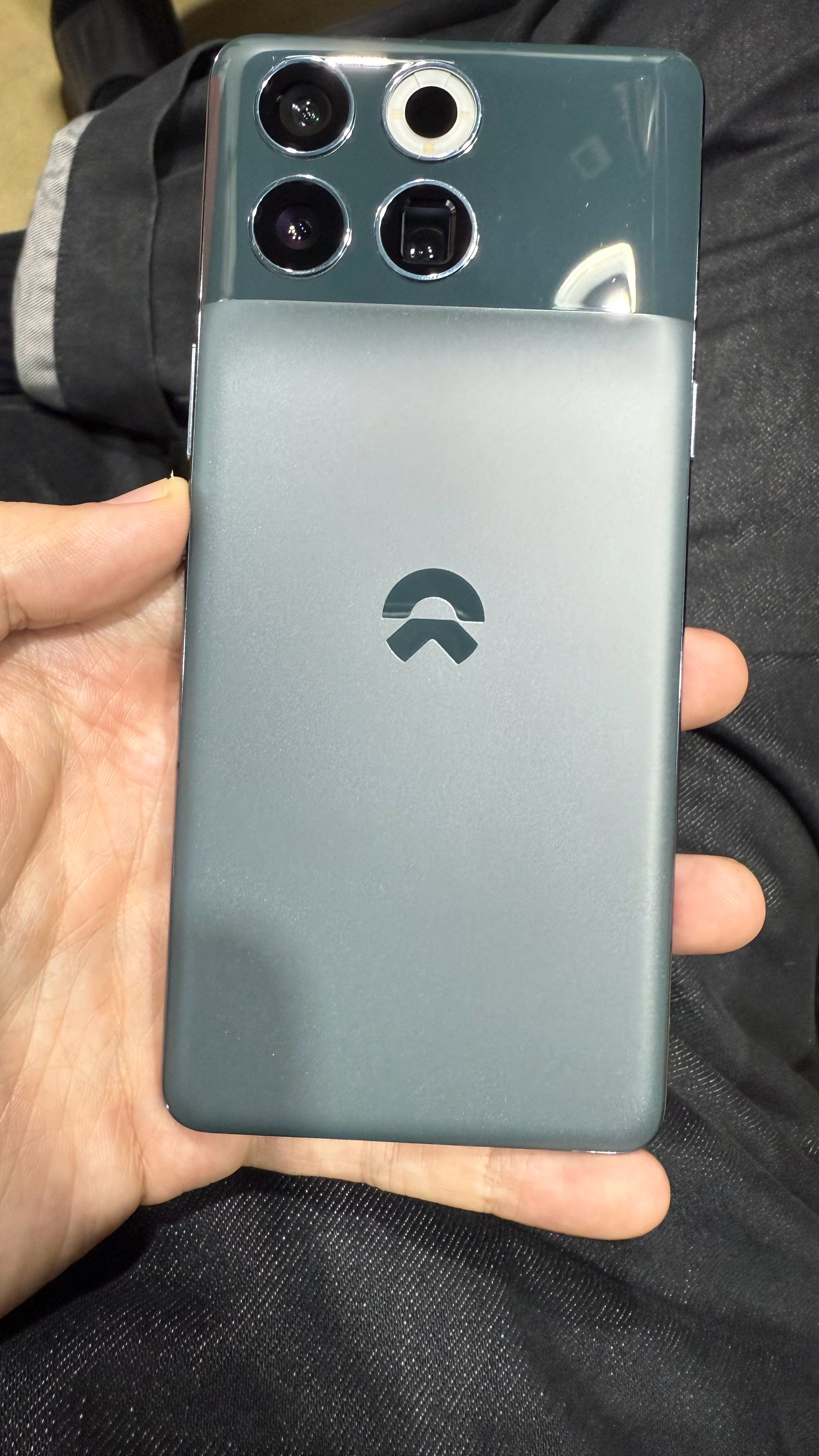 兄弟们，来看看尖货