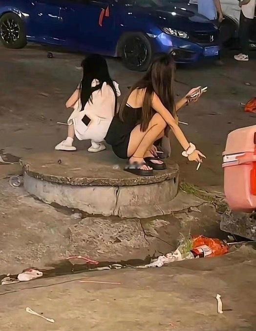 如果这个女孩是你的女儿，看到她现在这样，你怎么办？