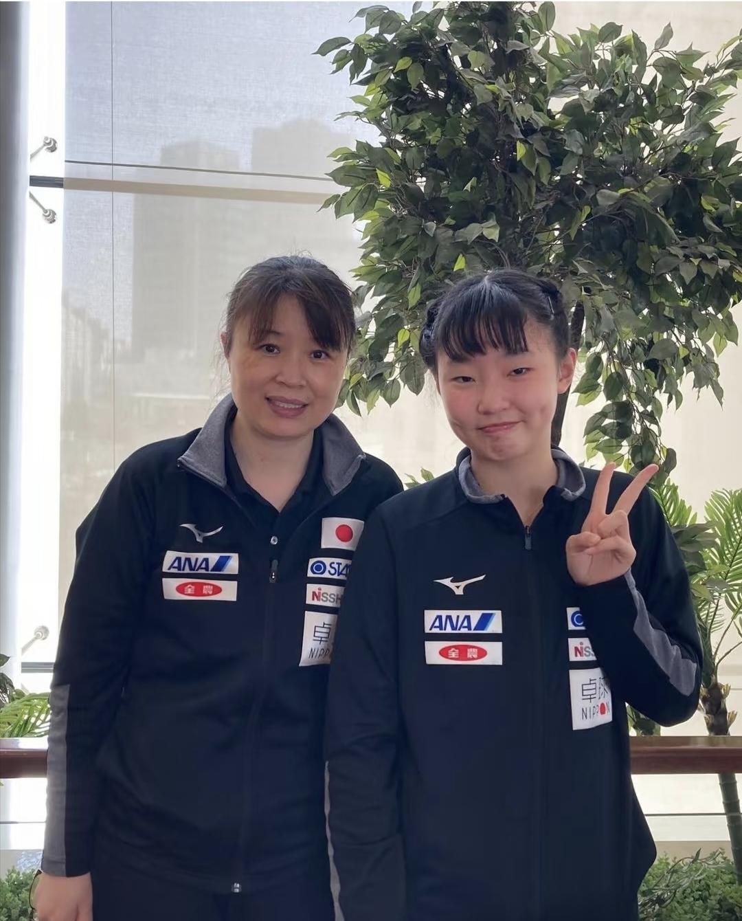 优秀的张凌也曾经是国乒队的女队主力成员，但是当时90年代女队乒乓球人才济济，她要